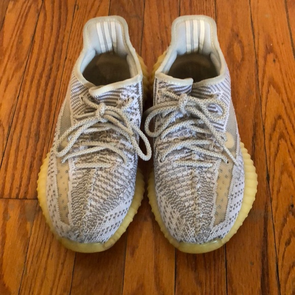 Adidas Yeezy Boost Preowned. Size 5 - Picture 1 of 5